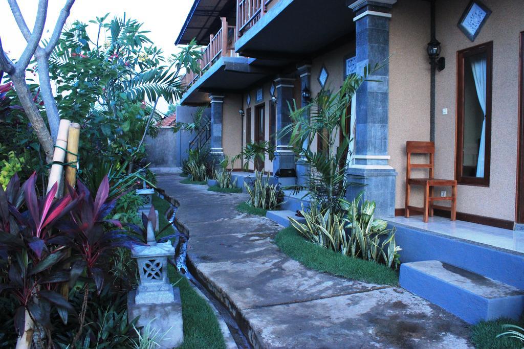 Menjangan Sari Hotel Banyuwedang Exterior photo