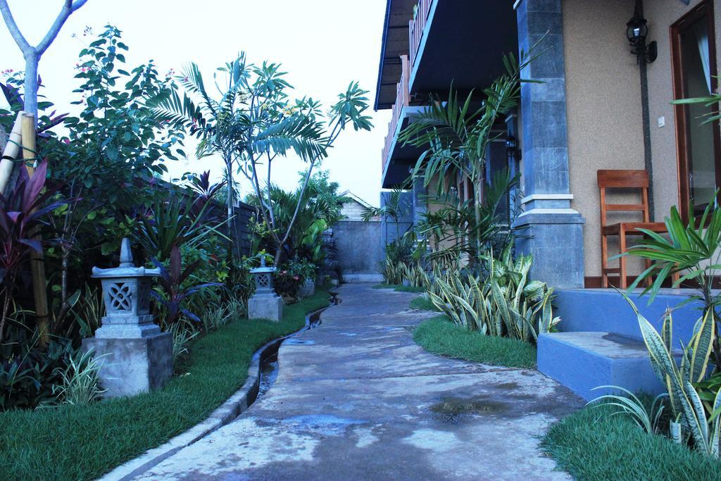 Menjangan Sari Hotel Banyuwedang Exterior photo