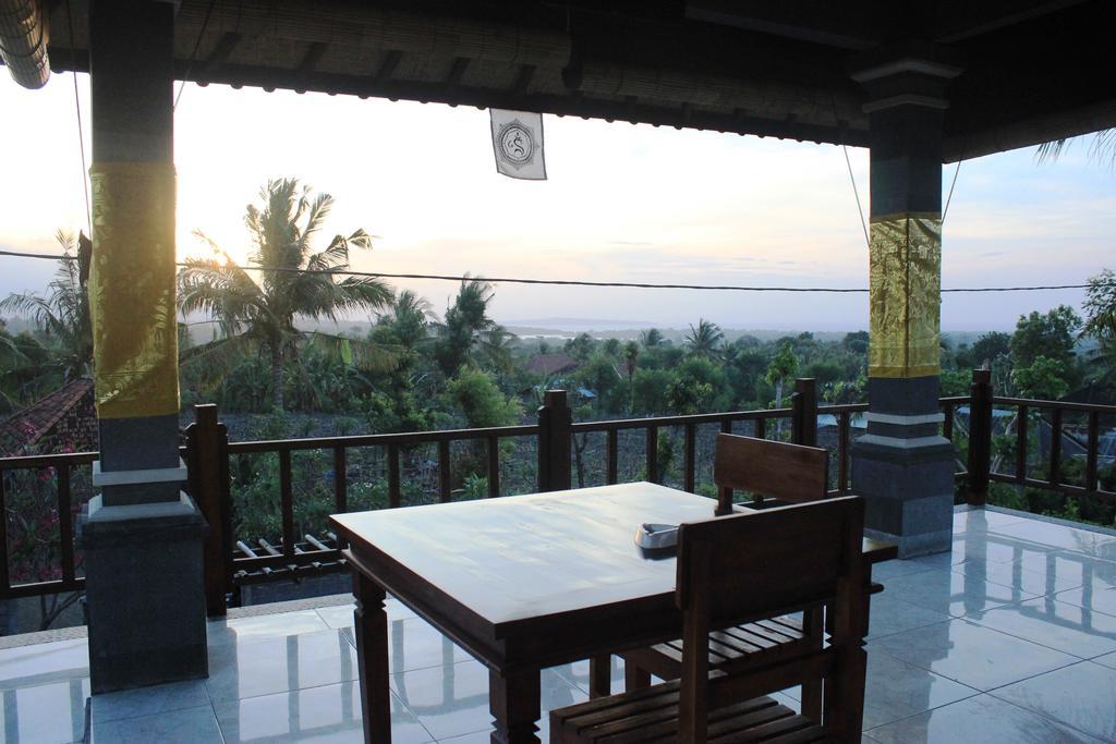 Menjangan Sari Hotel Banyuwedang Exterior photo