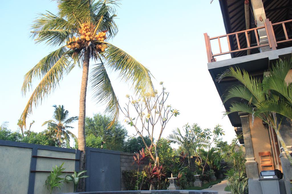 Menjangan Sari Hotel Banyuwedang Exterior photo