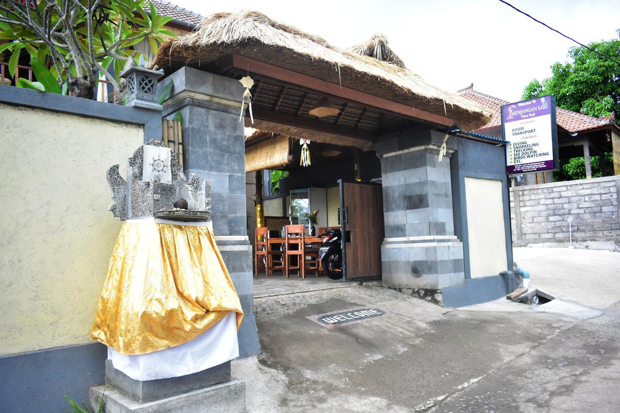 Menjangan Sari Hotel Banyuwedang Exterior photo